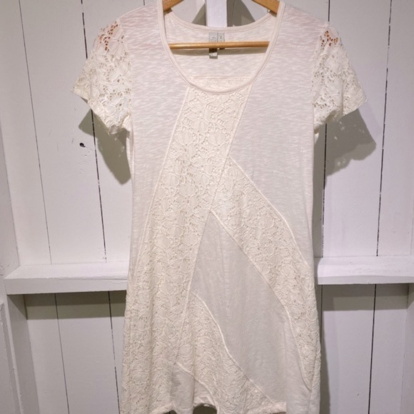 sahalie Dresses & Skirts - Sahalie Dress White Cotton Lace Women’s Size Petite Medium Shift Dress Casual